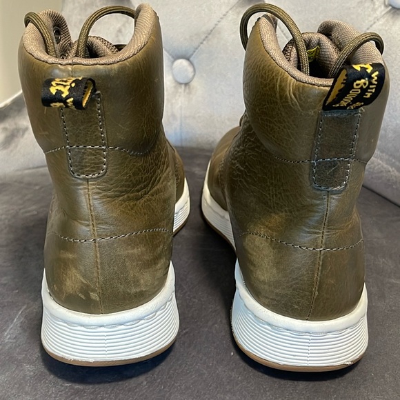 Dr. Martens Rigal Leather Boot - Picture 5 of 9